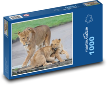 Löwin - Mutter, Jungen Puzzle 1000 Teile - 60 x 46 cm