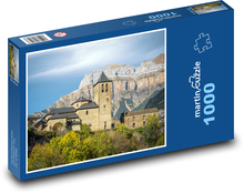Vesnice - kostel, příroda Puzzle 1000 dílků - 60 x 46 cm