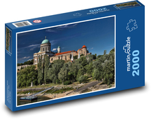 Bazilika sv. Štěpána a Ostřihomský hrad v Maďarsku Puzzle 2000 dílků - 90 x 60 cm