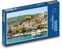Prístav Skiathos v Grécku Puzzle 2000 dielikov - 90 x 60 cm