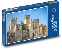 Hrad Scaliger v Sirmione - Taliansko Puzzle 2000 dielikov - 90 x 60 cm