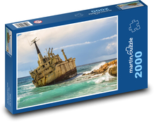 Statek - wrak na brzegu Puzzle 2000 elementów - 90x60 cm