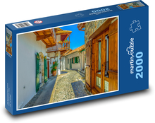 Ulička v Kalopanayiotis, Kypr Puzzle 2000 dílků - 90 x 60 cm