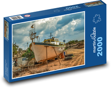 Fishing boat on land Puzzle 2000 pieces - 90 x 60 cm