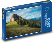 Hora na kopci Puzzle 2000 dielikov - 90 x 60 cm