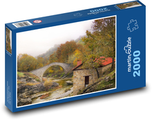 Kamienny most nad potokiem Puzzle 2000 elementów - 90x60 cm