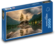 Jezioro z wyspą i drzewami Puzzle 2000 elementów - 90x60 cm