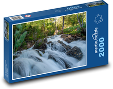 Burzliwy strumień Puzzle 2000 elementów - 90x60 cm