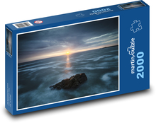 Felsen, der aus dem Meer ragt Puzzle 2000 Teile - 90 x 60 cm