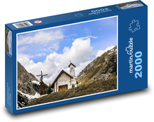 Kaplica w górach Puzzle 2000 elementów - 90x60 cm