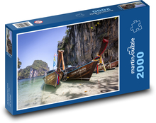 Thailändische Boote am Strand Puzzle 2000 Teile - 90 x 60 cm