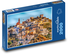 Malé mesto na kopci pri mori Karpathos, Grécko Puzzle 2000 dielikov - 90 x 60 cm