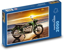 Motocykl o zachodzie słońca Puzzle 2000 elementów - 90x60 cm