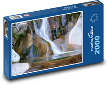Wasserfall in den Bergen Puzzle 2000 Teile - 90 x 60 cm