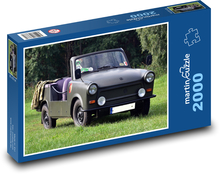Auto - zelený Trabant Tramp Puzzle 2000 dielikov - 90 x 60 cm