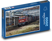 Vlakové nádraží - nákladní vlak Puzzle 2000 dílků - 90 x 60 cm