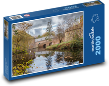 Hrad Burgau - rybník, príroda Puzzle 2000 dielikov - 90 x 60 cm
