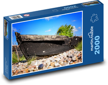 Altes Boot - Küste, Meer Puzzle 2000 Teile - 90 x 60 cm