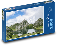 Hora - jezero Cavadonga. Španělsko Puzzle 2000 dílků - 90 x 60 cm