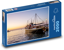 Loď v prístave - západ slnka, more Puzzle 2000 dielikov - 90 x 60 cm