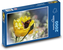 Żółty kwiat - motyl, owad Puzzle 2000 elementów - 90x60 cm