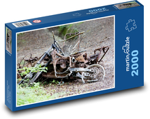 Motorrad - Wrack, verlassen Puzzle 2000 Teile - 90 x 60 cm