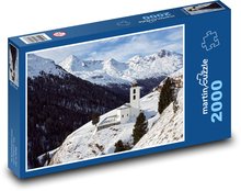 Zimowy krajobraz - zaśnieżone góry, kościół Puzzle 2000 elementów - 90x60 cm