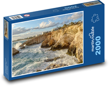 Skalnaté pobřeží - moře, skály Puzzle 2000 dílků - 90 x 60 cm