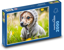Pes v mikine - šteňa, tráva Puzzle 2000 dielikov - 90 x 60 cm