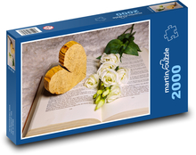 Białe róże - serce, kwiat Puzzle 2000 elementów - 90x60 cm