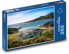 Zabudnutá loď na brehu Puzzle 260 dielikov - 41 x 28,7 cm 