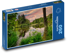 Přírodní jezírko uprostřed lesa Puzzle 260 dílků - 41 x 28,7 cm