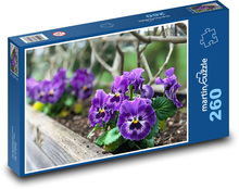Fialová maceška - jarné kvety, kvety Puzzle 260 dielikov - 41 x 28,7 cm 