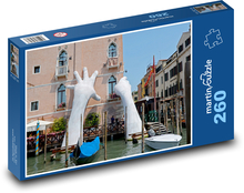 Benátky - obrie ruky, Taliansko Puzzle 260 dielikov - 41 x 28,7 cm