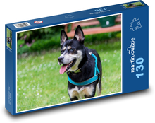 Fröhliches Hündchen beim Spazierengehen Puzzle 130 Teile - 28,7x20 cm