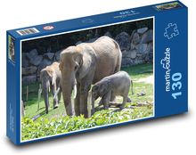 Elefantenfamilie im Zoogehege Puzzle 130 Teile - 28,7x20 cm