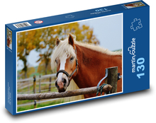 Hnědý kůň u ohrady Puzzle 130 - 28,7x20 cm