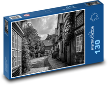 Czarno-biała historyczna uliczka Puzzle 130 elementów - 28,7x20 cm