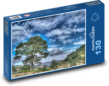 Osamelý strom nad kopcami Puzzle 130 dielikov - 28,7 x 20 cm 