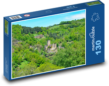 Zabudnutý hrad v lese Puzzle 130 dielikov - 28,7 x 20 cm 