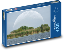 Měsíc - jezero, stromy Puzzle 130 dílků - 28,7 x 20 cm