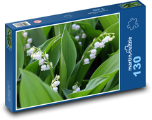 Bílé konvalinky - jarní květy, rostlina Puzzle 130 dílků - 28,7 x 20 cm