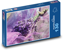 Levandule - fialová kytice, dekorace Puzzle 130 dílků - 28,7 x 20 cm