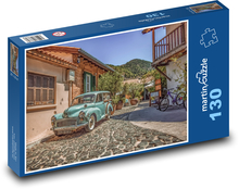Retro auto - starožitný, ulice Puzzle 130 dílků - 28,7 x 20 cm