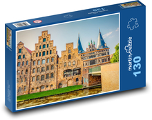 Holštajnské brány - Lübeck, Nemecko Puzzle 130 dielikov - 28,7 x 20 cm 