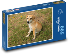 Malý psík v tráve Puzzle 500 dielikov - 46 x 30 cm 