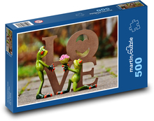 Zakochanie się w żabie z napisem MIŁOŚĆ Puzzle 500 elementów - 46x30 cm