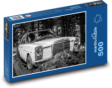 Starý automobil v lese Puzzle 500 dílků - 46 x 30 cm