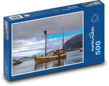 Drevená loď na pokojnej hladine fjordu Puzzle 500 dielikov - 46 x 30 cm 