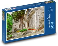 Monastery - church, courtyard Puzzle of 500 pieces - 46 x 30 cm 